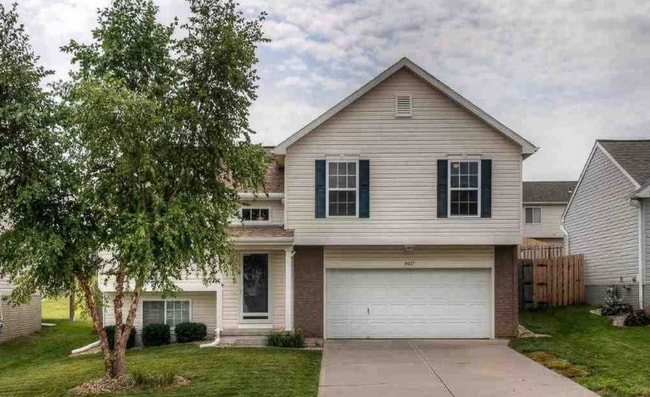 Inviting 3-Bedroom Near 168th & Giles!! - Inviting 3-Bedroom Near 168th & Giles!! House