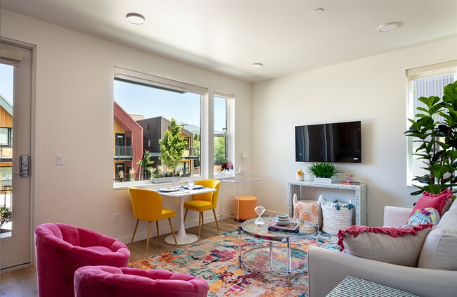 Photo - 174 Garfield St