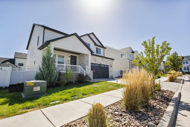 4633 Sentry Dr