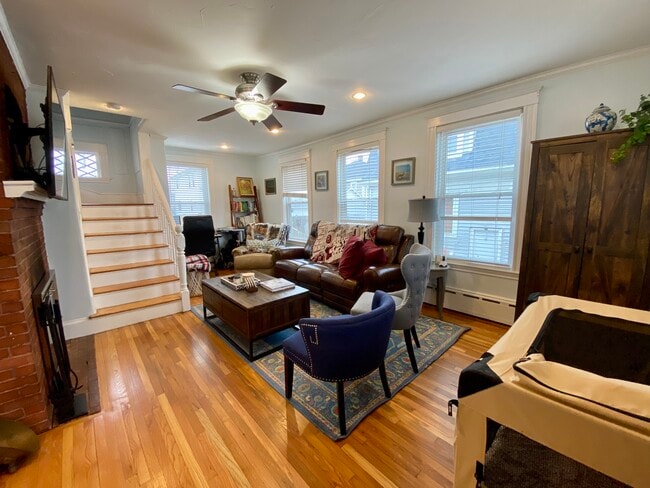 Photo - 482 Beale St