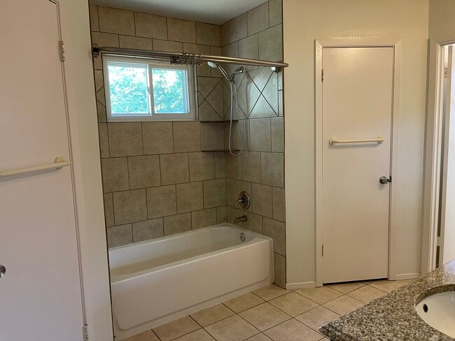 Photo - 3837 Cologne Ln