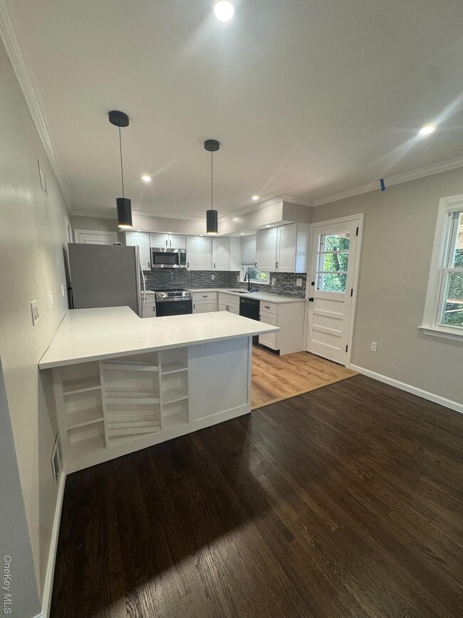 Photo - 29 S Mortimer Ave