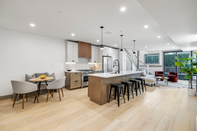 Photo - 566 E 3rd St Unit #1