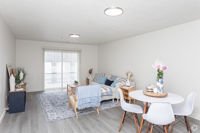 Building Photo - Payson Point Rental