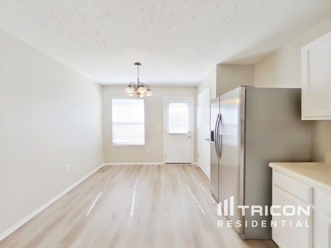 Photo - 1302 Kaiser Dr