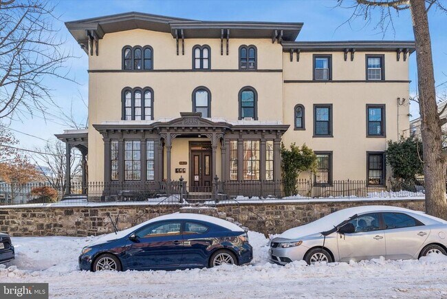 Photo - 418 N 32nd St