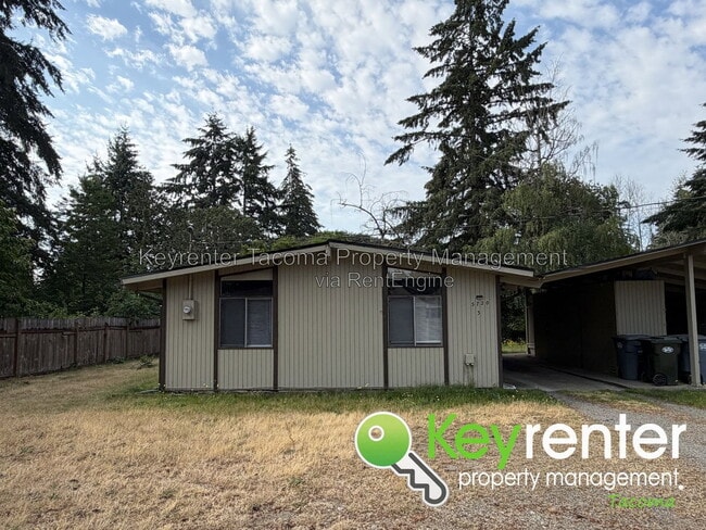 Building Photo - 5720 62nd St W Unit 3