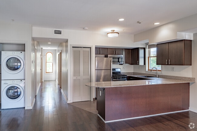 1 habitación, 1 baño - 1000 pies cuadrados - Cocina - Twain Tower Apartamentos