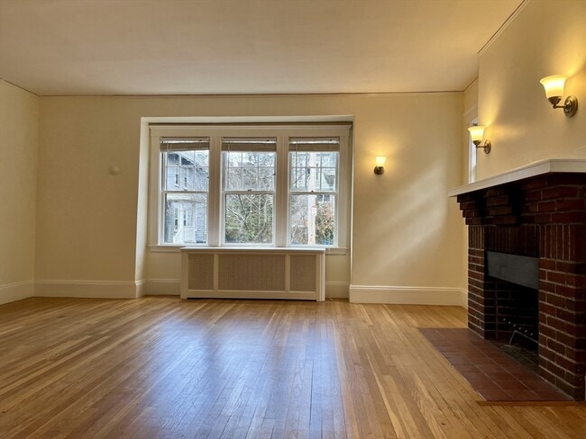 Photo - 32 Goodrich Rd Unit 1