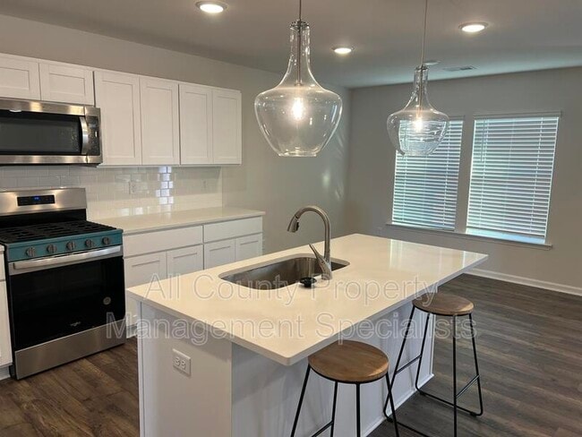 Photo - 4100 Half Mast Lp