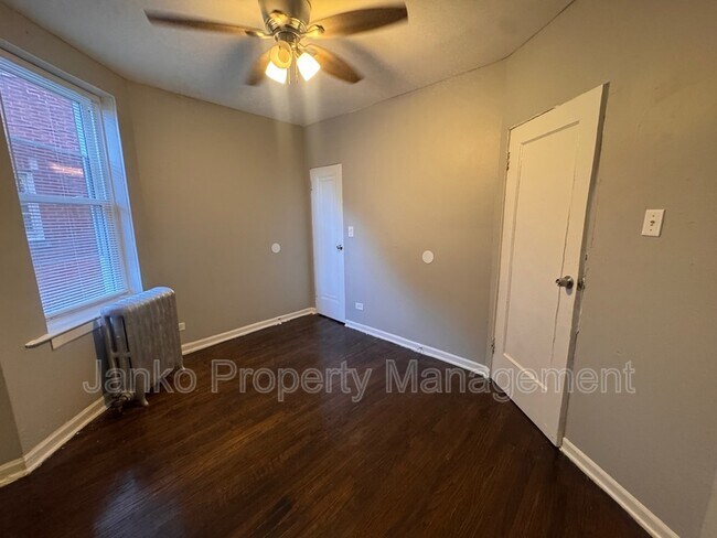 Photo - 5903 W Huron St Unit 1