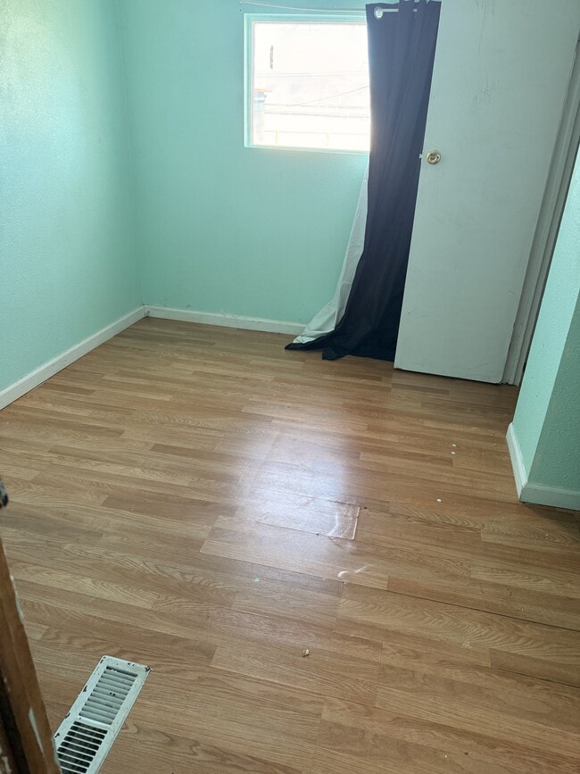 Photo - 310 W 2nd St