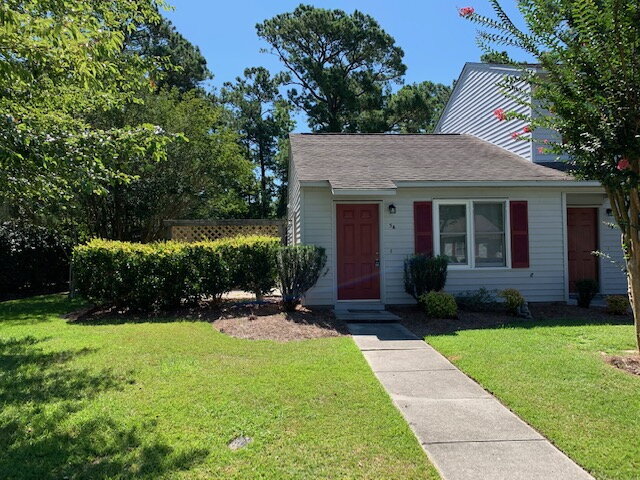 Building Photo - Gorgeous 1 Bedroom Townhouse -5A Port West Ct.