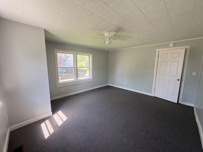 Photo - 201 K St