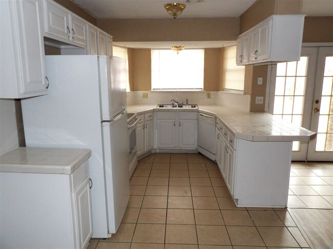 Photo - 6407 SW Brookline Ave