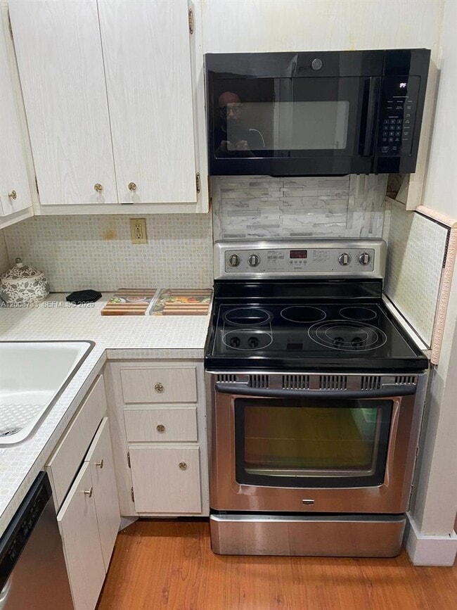 Photo - 2899 Collins Ave Unit 1746