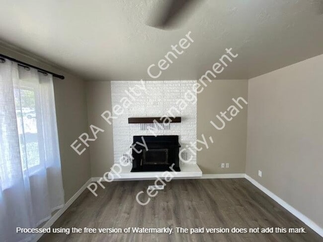 Photo - 394 S 500 W