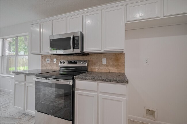 Photo - 3223 Candlepine Dr