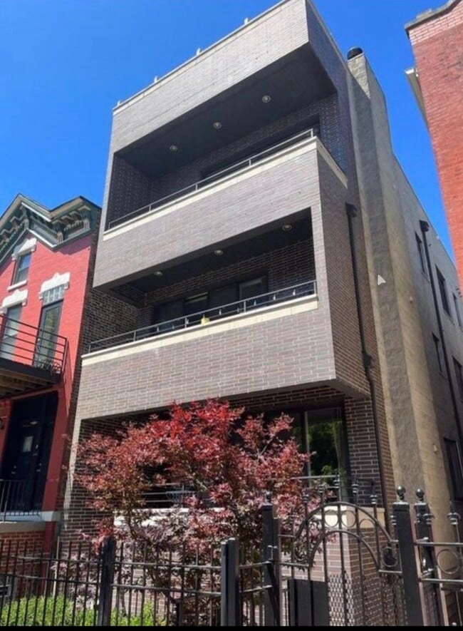 Building Photo - 1248 N Cleaver St