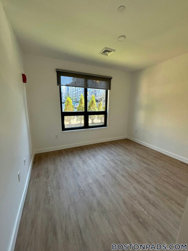 Photo - 199 Gardner St Unidad 104