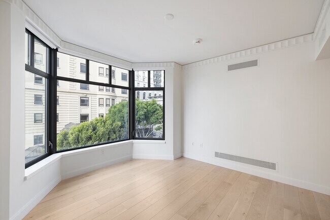 Photo - 875 California St Unit 606