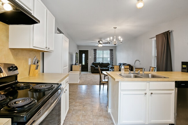 Photo - 12867 Hazelwood Dr