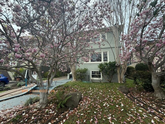 Photo - Lakeshore Craftsman with Detached Cottage and Versatile Bonus Rooms