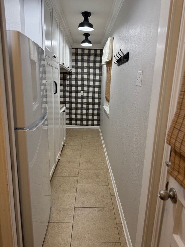 Photo - 1871 S Woodhaven St