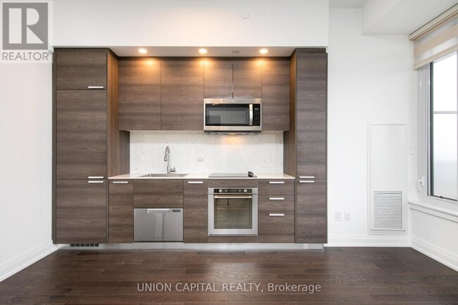 Photo - 75 Canterbury Pl Unit PH206