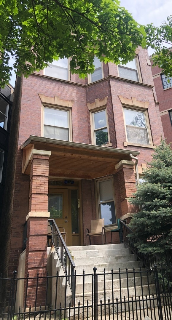 Building Photo - 866 W Buckingham Pl Unit G Rental