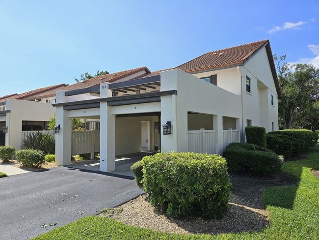 Building Photo - Seasonal Short-Term 2 Bedroom 2 Bathroom 2nd Floor Condo in Estancias of Capri Isles! Unit 206B