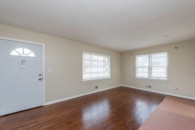 Photo - 922 Landon Ave