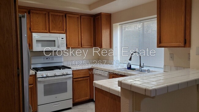 Photo - 4717 Knollpark Cir