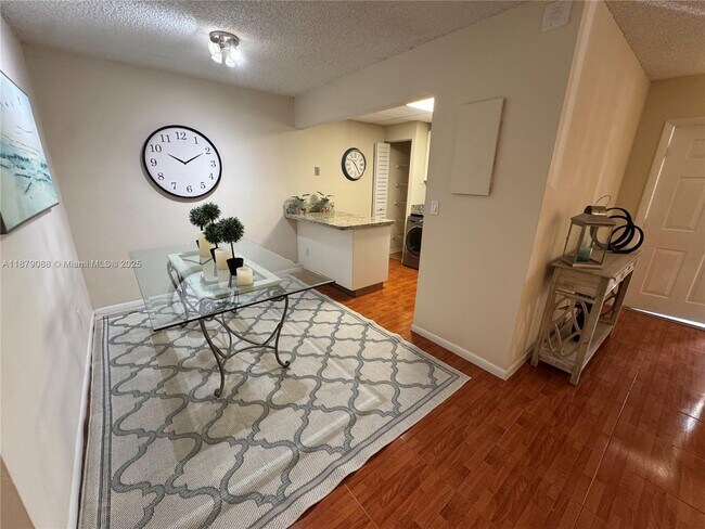 Photo - 6900 SW 39th St Unit 206J