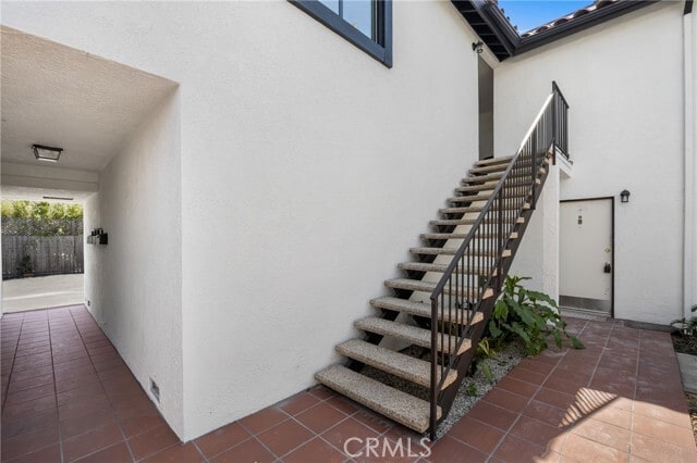 Photo - 201 E 16th St