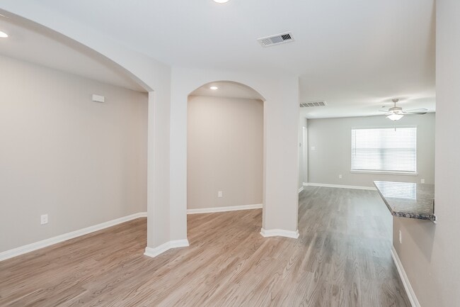 Photo - 26123 Hals Dr