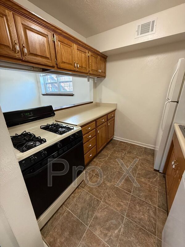 124 E Highland