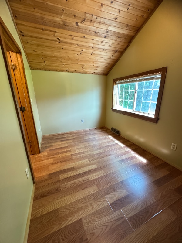 Photo - 959 W 2nd St