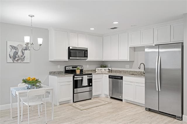 Photo - 526 W Elm St