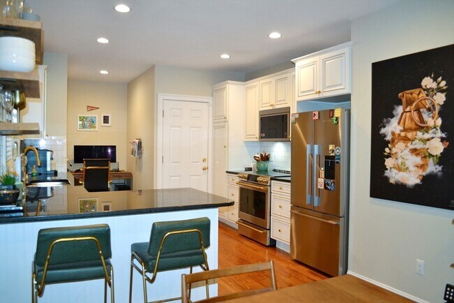 Photo - 42 Robinwood Ave Unidad 1