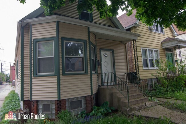 Photo - 2814 N Maplewood Ave Casa Unidad A04K