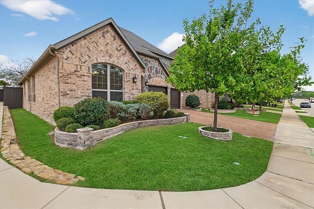 Photo - 452 Balmora Way