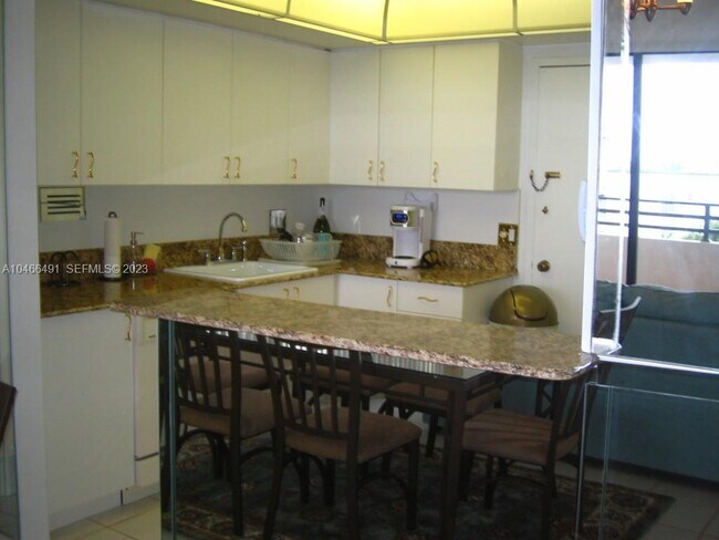 Photo - 3505 S Ocean Dr Unit 421