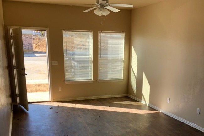 Photo - Dixon Park Apartments