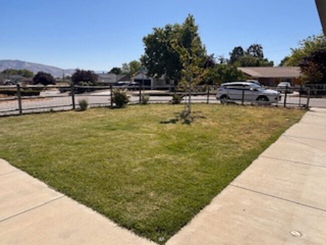 Photo - Corner lot in Golden Hills 3bdrm, 2 bath