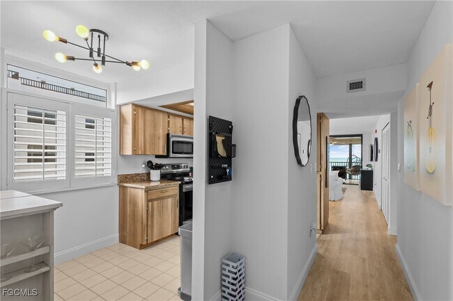 Building Photo - 9415 Gulf Shore Dr Unit 501