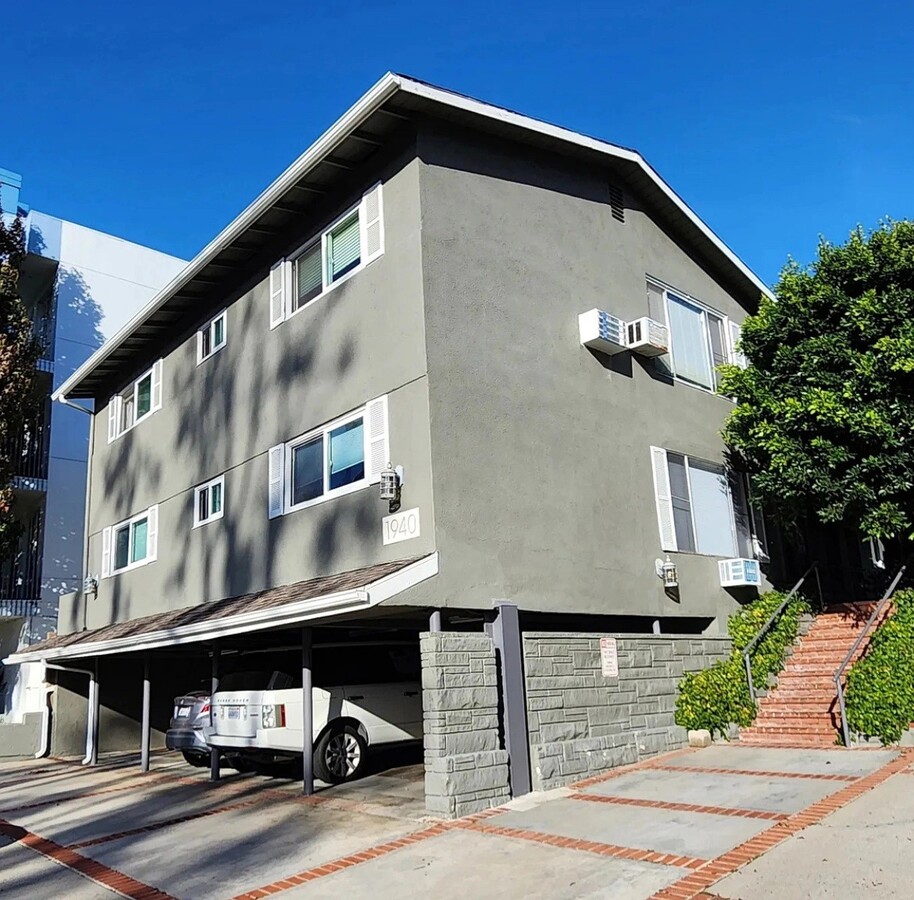 Photo - 1940 S Beverly Glen Blvd Unit 2