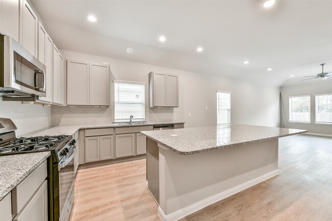 Photo - 3911 Sugardale St