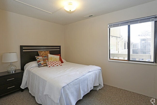 2HAB, 1BA - Habitación - The Courtyard on Randolph