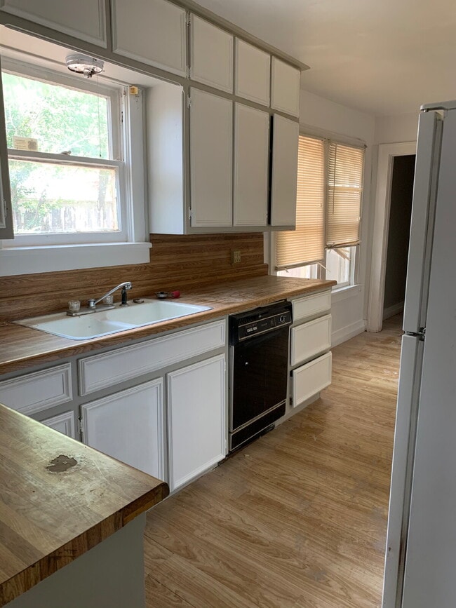 Photo - PRE-Leasing!!
"Charming" 3-Bed, 2-Bath Home